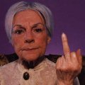 Miniatura de Abuela Enojada