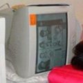 Miniatura de Viciado Al Ordenador En La Cama